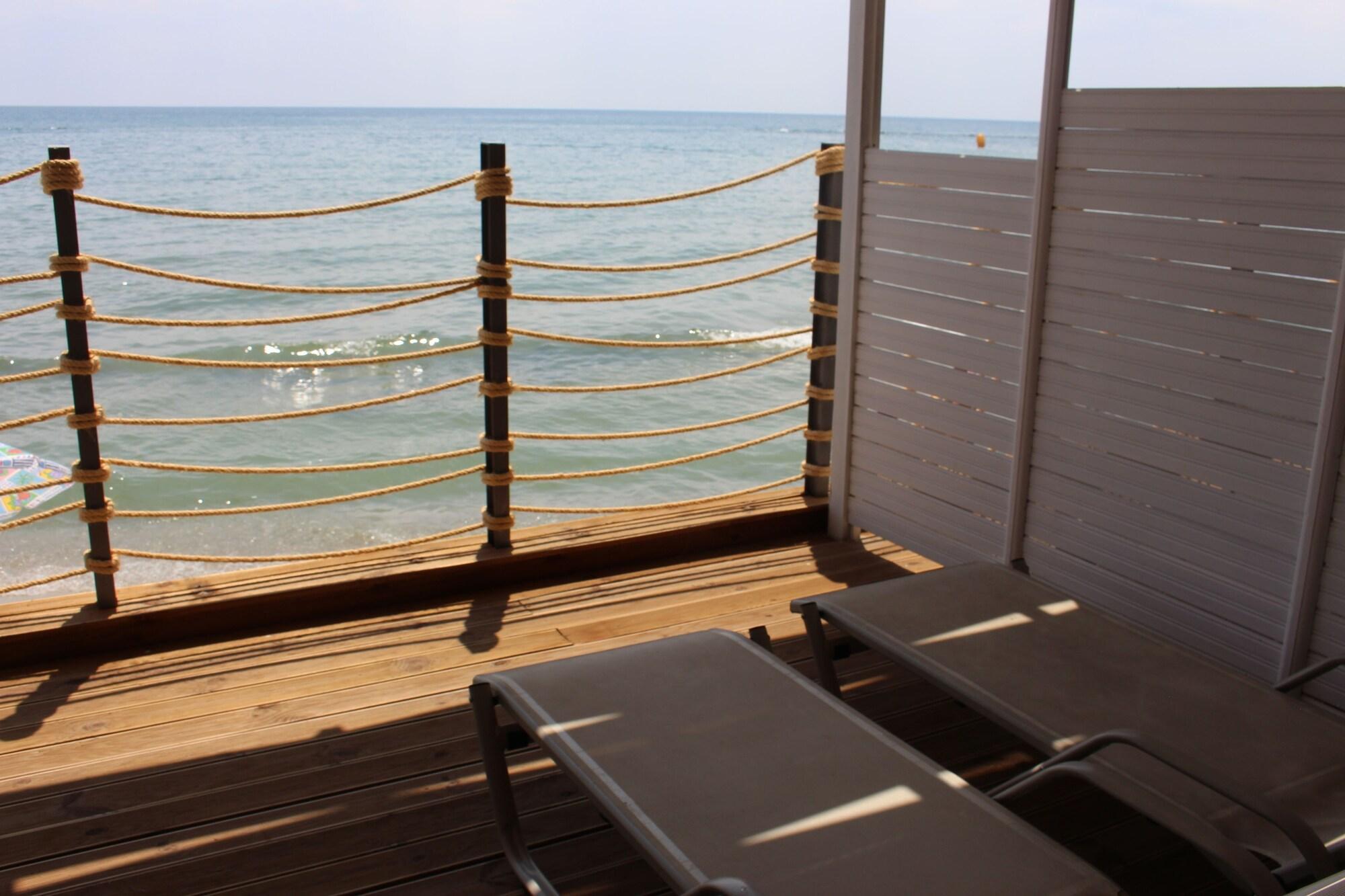 Paralia Beach Boutique Hotel Экстерьер фото